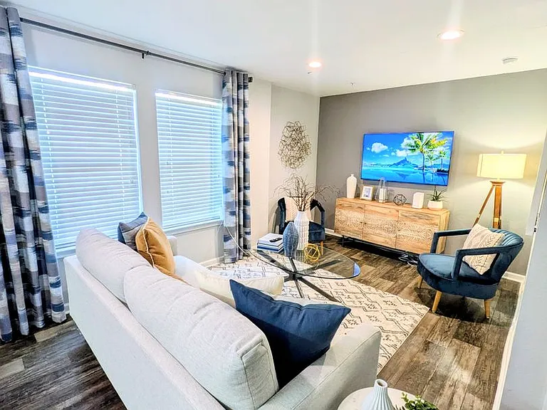 Centric on 34th Apartments — Photo 36