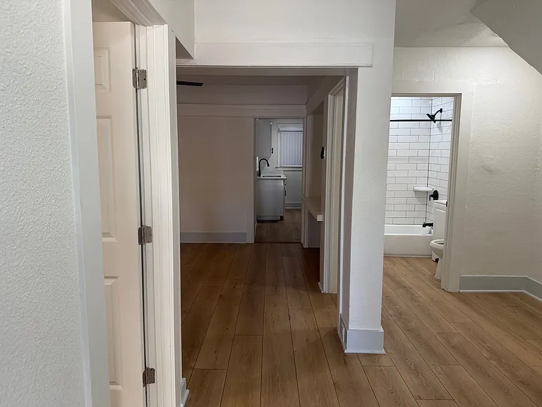 701-723 Pacific Ave #701 — Photo 2