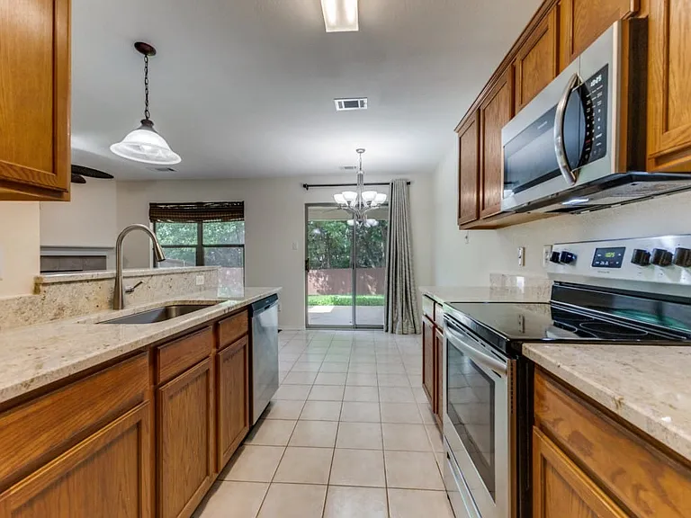 2056 Riverbirch Ln — Photo 5
