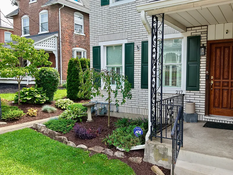 217 Bridge St #1 — Photo 3