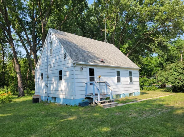 515 1st St NE, Glenwood, MN 56334