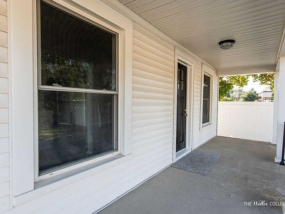4th image of 2270 Meurs Ct SW