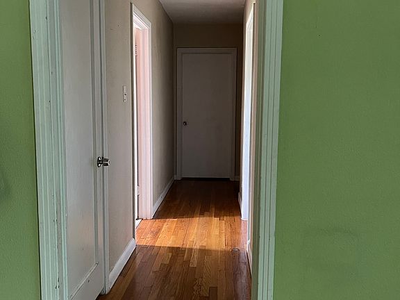 5th image of 222 Haverhill Dr