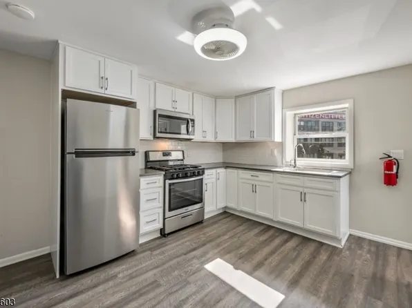 388 Main St, Little Falls, NJ 07424