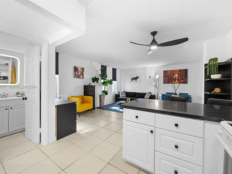 801 S Ocean Dr #207 — Photo 7