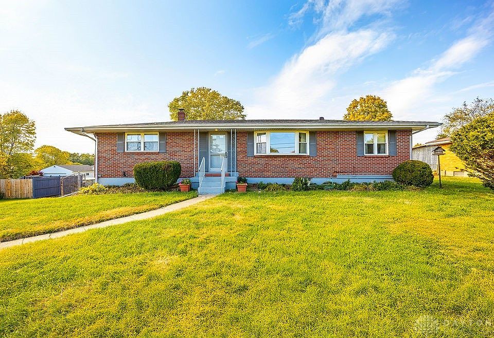 1st image of 525 Wencella Dr