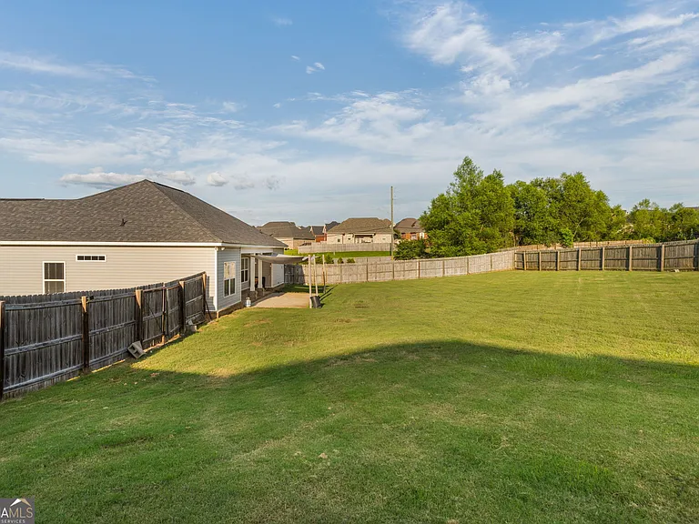 404 Ledford Way — Photo 9
