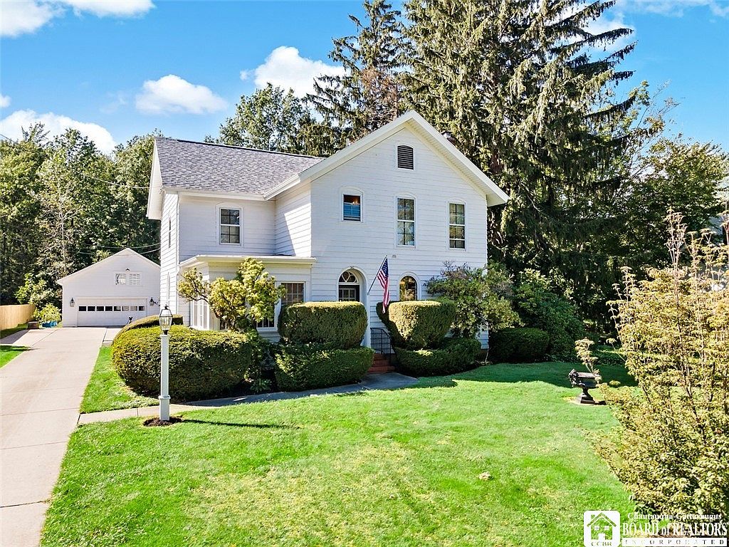 342 Central Ave, Fredonia, NY 14063 Zillow