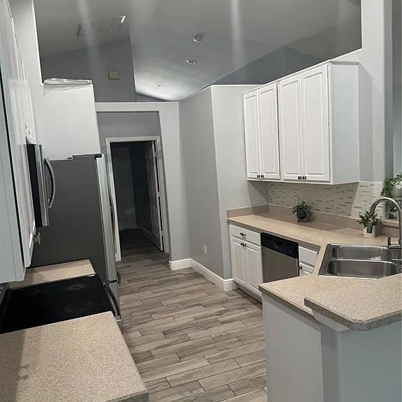 3158 Stonehurst Cir — Photo 15