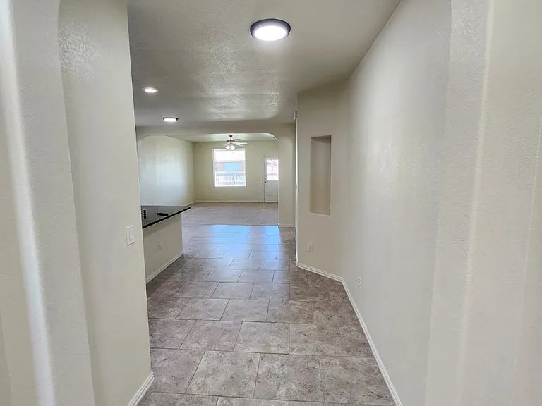 6406 Hall Of Fame Blvd — Photo 9