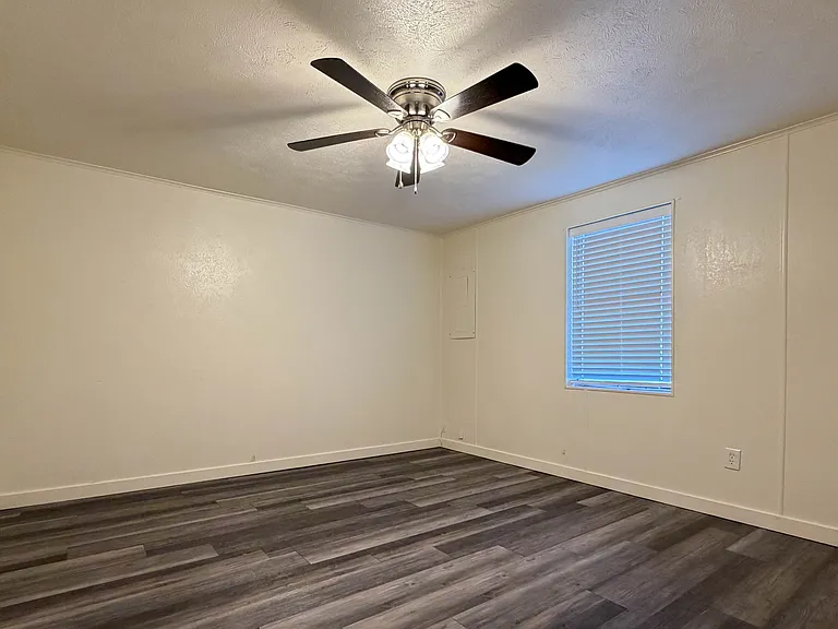 8109 Sanderson Ln #8109 — Photo 14