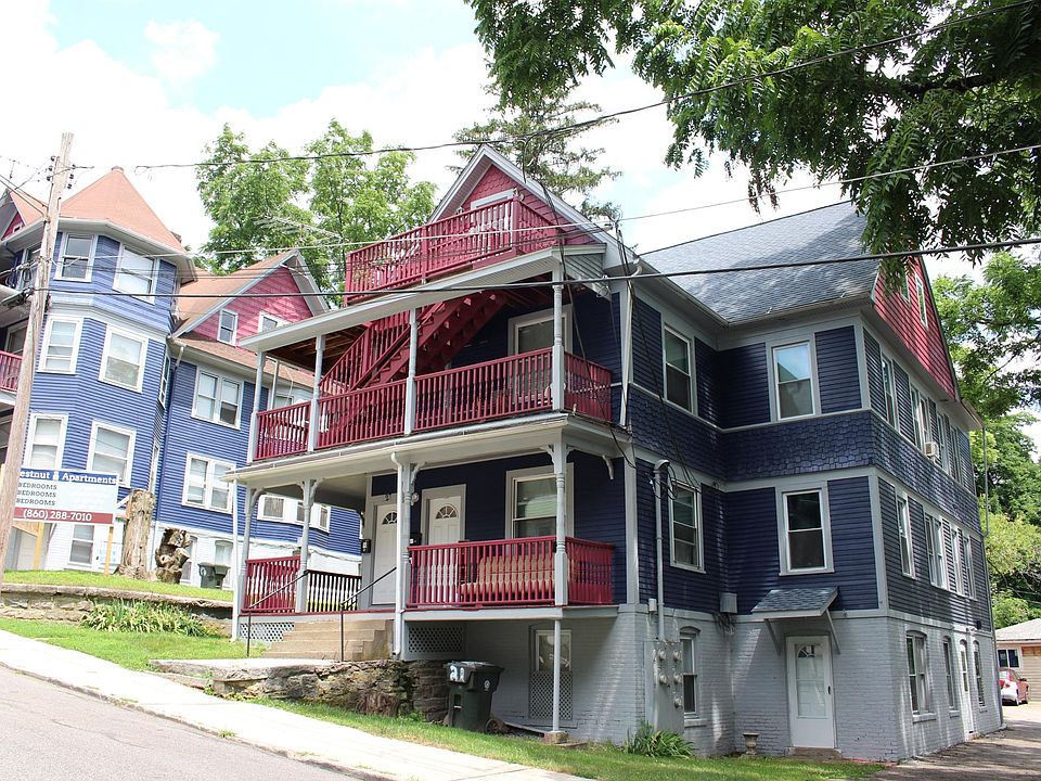21 Chestnut St Willimantic, CT Zillow Apartments for Rent in