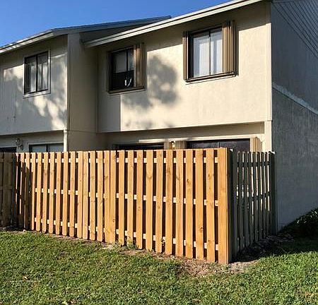 3rd image of 5406 Bayside Dr