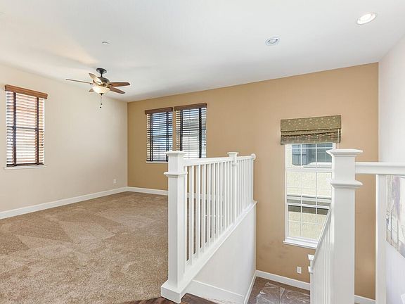 5th image of 814 Blossom Rock Ln
