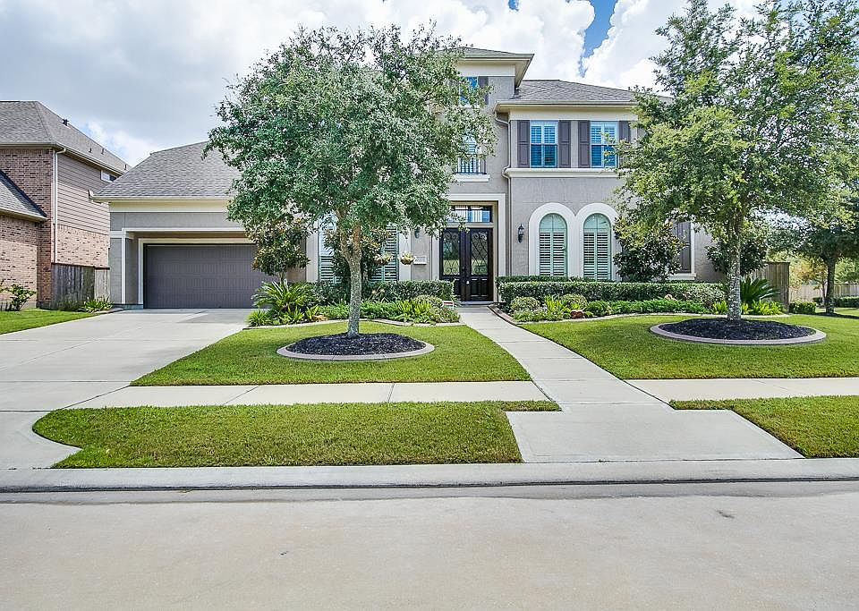 1st image of 10202 Hutton Park Dr