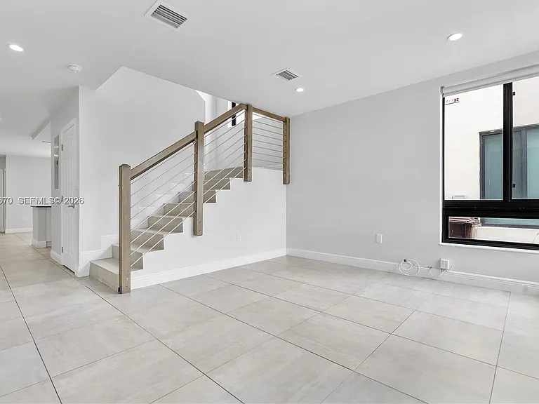 4390 E 10th Ave #4390 — Photo 7