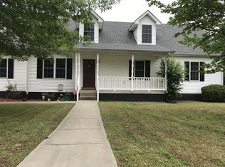 2806 Henderson Ln, Murfreesboro, TN 37130