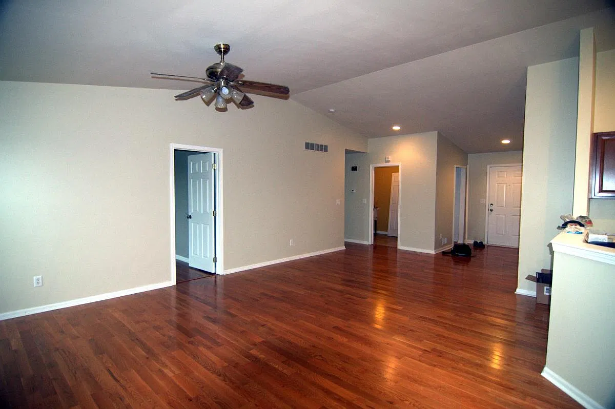 3 bed, 1543 sqft, $2,400 — Photo 3