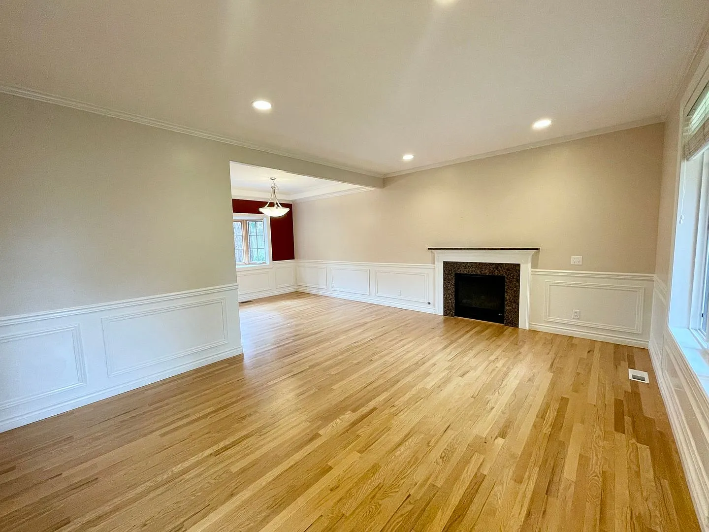 4 Bedroom Shoreline Home... — Photo 4
