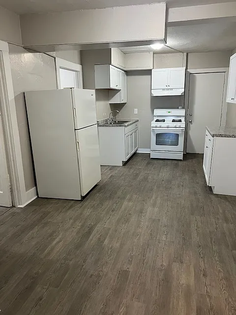 2 bed, $1,100 — Photo 4