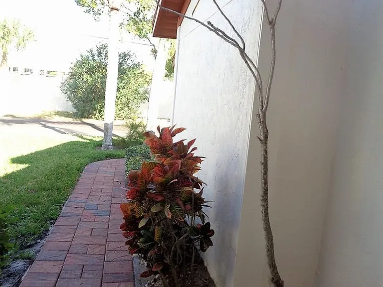 753 Sorrento Inlt — Photo 4