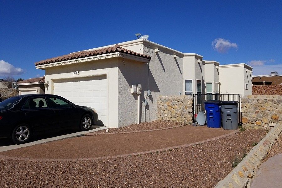 2nd image of 13069 Tierra Casa Ln