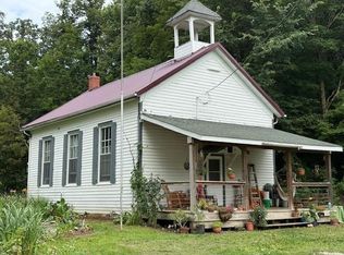 2972 River Rd, Decorah, IA 52101