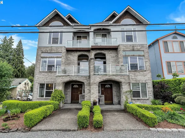 200 N Bridgeton Rd, Portland, OR 97217