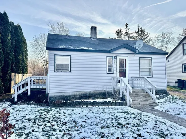 904 Prairie St, Mauston, WI 53948