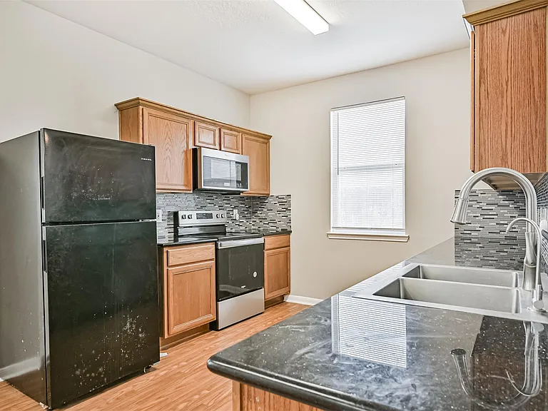 4714 Montclair Hill Ln — Photo 13