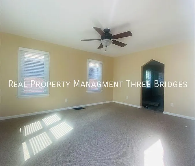 3208 Dix Ave — Photo 2
