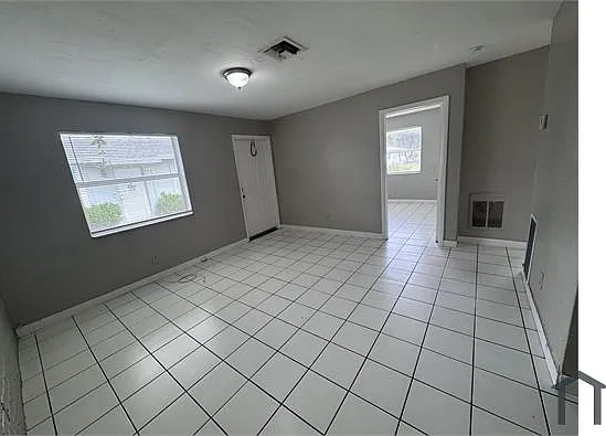 2500 NW 21st St #1N — Photo 5