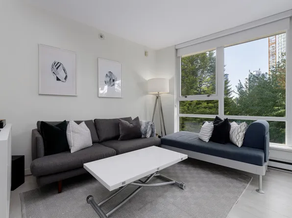928 Beatty St #301, Vancouver, BC V6Z 3G6