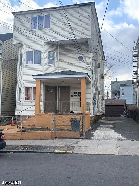 2nd image of 468 E 26th St #470