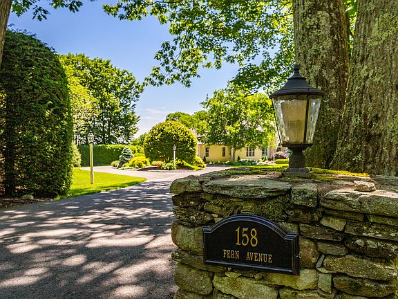 158-162 Fern Avenue
