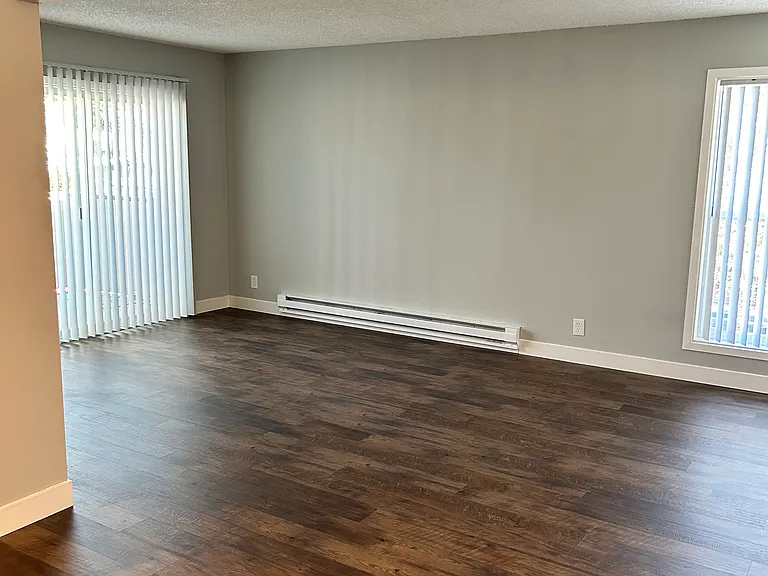3295 Brookdale Dr #4 — Photo 12