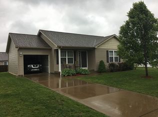224 Bucking Horse Dr, Farmington, MO 63640