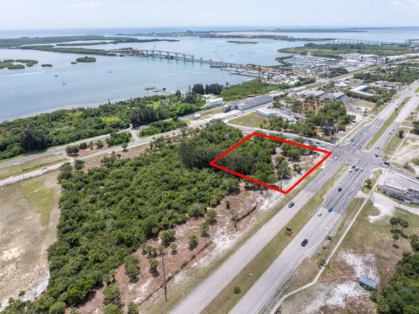 2200 N Us Highway 1, Fort Pierce, FL 34946