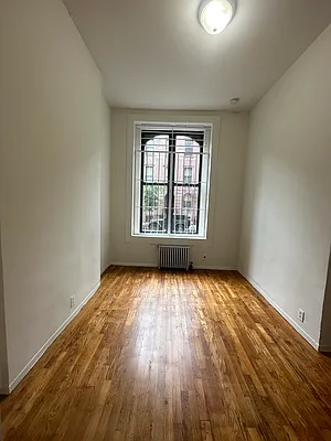 Rented by Peter R. Hungerford, LREB | media 14