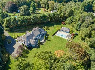 49 N Wilton Rd, New Canaan, CT 06840