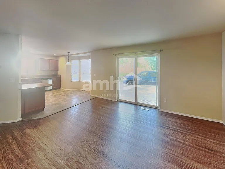 7802 67th St NE — Photo 5
