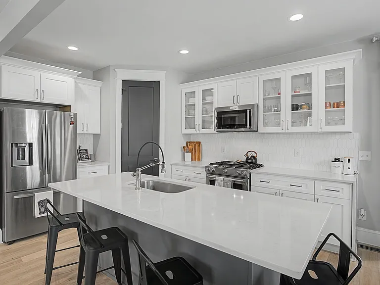 622 N 2nd St — Photo 10