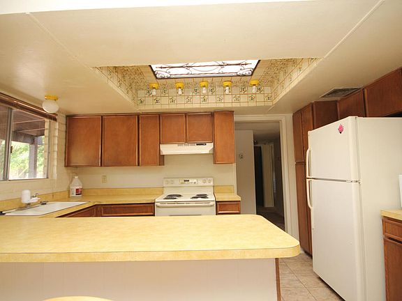 5th image of 2564 W Calle Puebla
