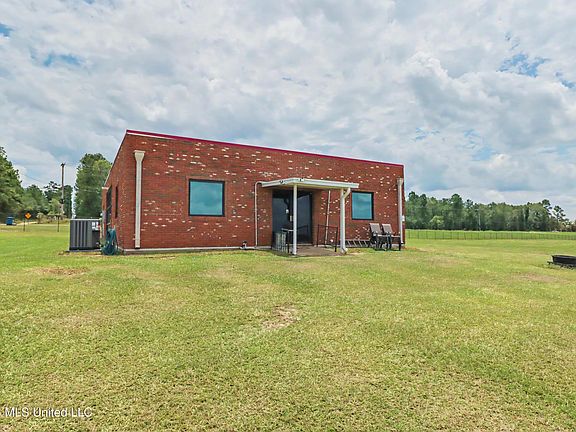 2nd image of 5675 Highway 53