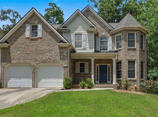 2470 Chandler Grove Dr, Buford, GA 30519