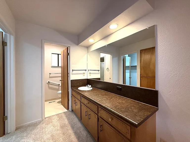 252 Estates Dr #A — Photo 7