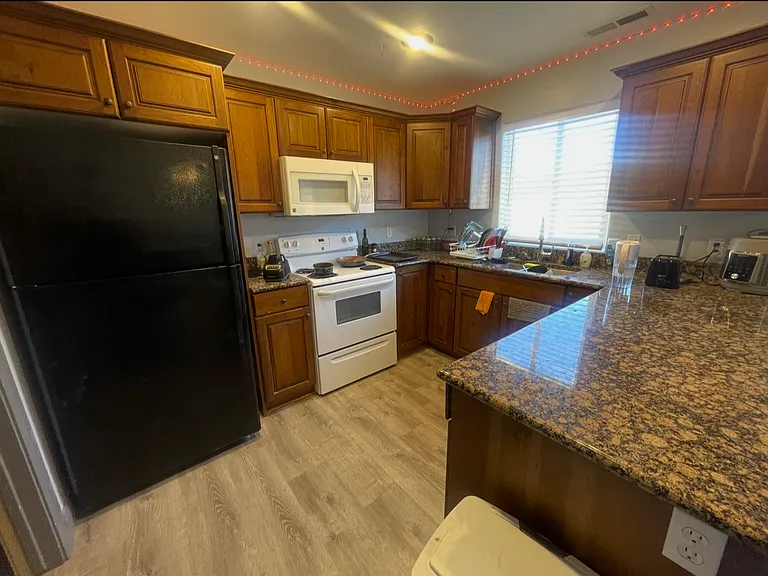 920 S 25 E #9F — Photo 4