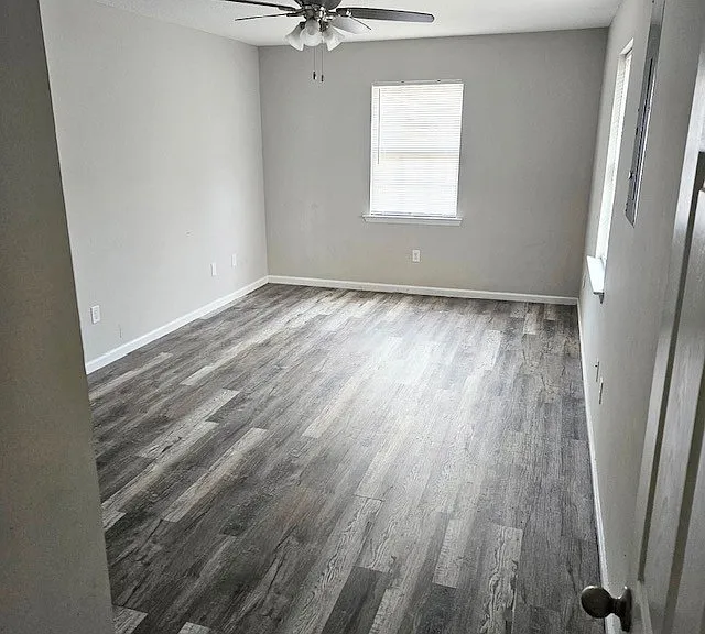 112 Alpha Ct — Photo 5