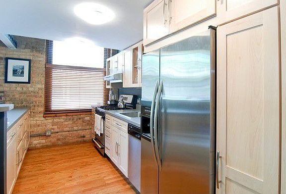 4th image of 1236 W Fullerton Ave #1H