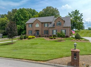 1928 Whitehall St, Maryville, TN 37803